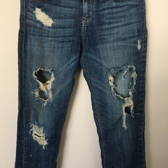 ❌SOLD❌ Low Rise Relaxed Skinny Distressed Jeans - Picture 2 of 7